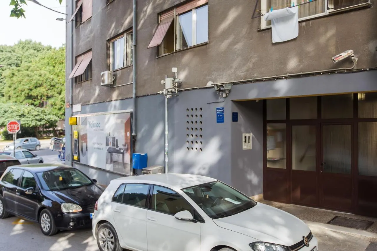 Sylvia Center Apartment Пула 0*,