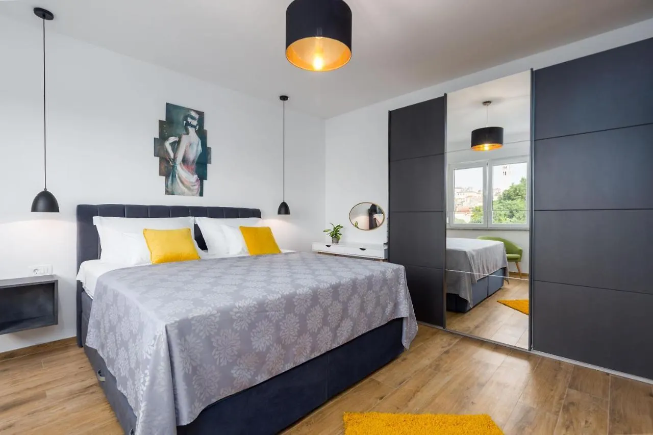 Sylvia Center Apartment بولا كرواتيا